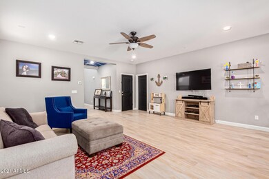 5608 S Warren, Mesa, AZ 85212 - photo 2