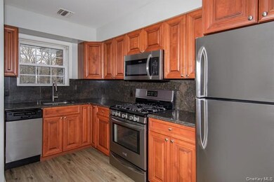 1703 Montauk Hwy unit 1723, Mastic, NY 11950 - photo 4