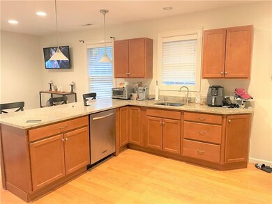 18 Vermont St, Cranston, RI 02920 - photo 5