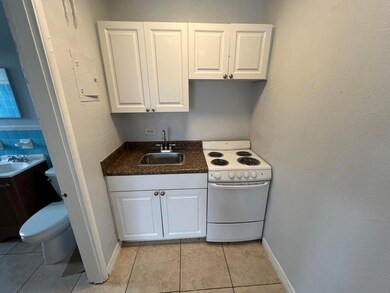 3300 Broadway unit 14, West Palm Beach, FL 33407 - photo 3
