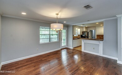 1103 Martin Dr-24