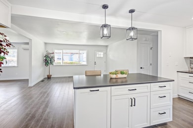 Kitchen island