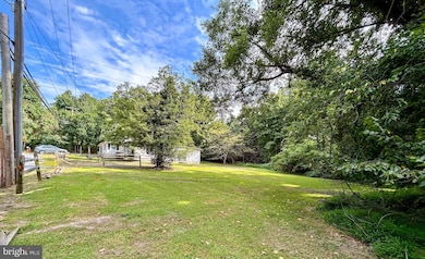 12301 Daisy Ln, Glenn Dale, MD 20769 - photo 4