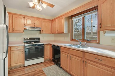 748 N Forest Ave, Griffith, IN 46319 - photo 6