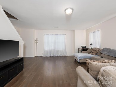 817 Ranchero St, Statesville, NC 28677 - photo 5