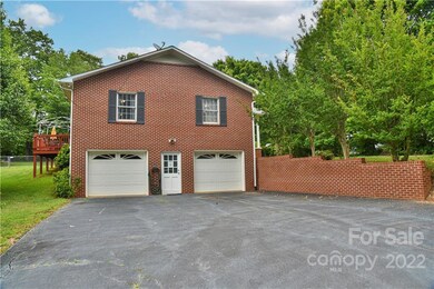 1301 Alexander Rd, Leicester, NC 28748 - photo 3