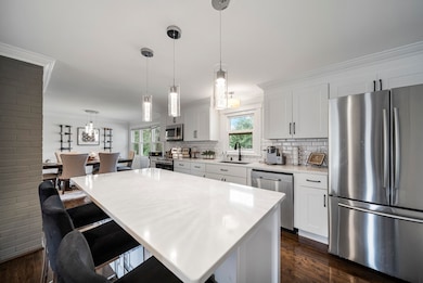 12 Franconia Dr, Nashua, NH 03063 - photo 5