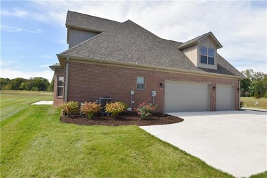 3711 Sycamore Bend Way N, Columbus, IN 47203 - photo 4