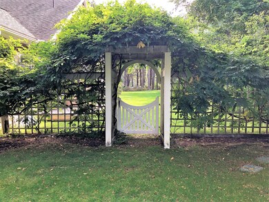 70 Plum Bush Point Rd, Vineyard Haven, MA 02568 - photo 2