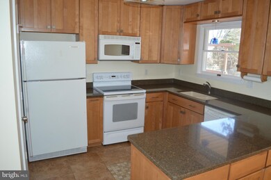 8607 Contee Rd, Laurel, MD 20708 - photo 6