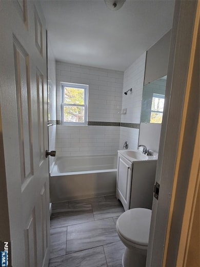 274 Park St unit 7, Hackensack, NJ 07601 - photo 2