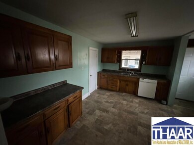 316 S 16th St, Terre Haute, IN 47807 - photo 4