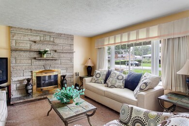 8405 Summer Haven Ct-4