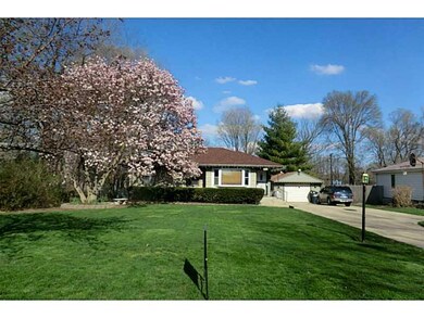 325 S 4th Ave, Beech Grove, IN 46107 - photo 5