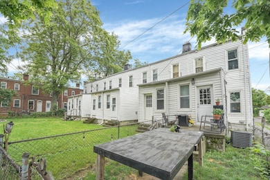 6-web-or-mls-2305-east-ave