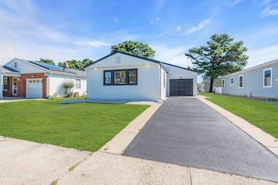 143 Davenport Rd, Toms River, NJ 08757 - photo 4