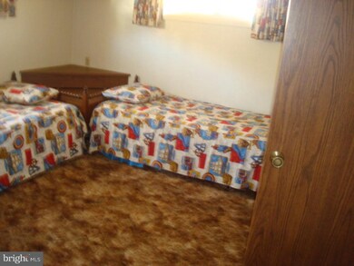 411 N Lehigh St, Tamaqua, PA 18252 - photo 5