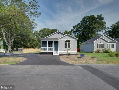 135 Locust Ave, Colonial Beach, VA 22443 - photo 3