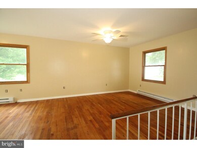 2513 Leiszs Bridge Rd, Reading, PA 19605 - photo 7