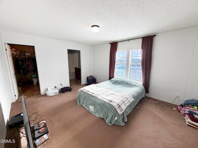 5451 138th Ave NW unit 305, Williston, ND 58801 - photo 7