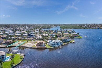 807 Cypress Lake Cir unit 27, Fort Myers, FL 33919 - photo 3