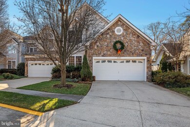 25681 Tremaine Terrace, Chantilly, VA 20152 - photo 2