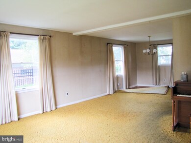 349 Erie Ave, Penns Grove, NJ 08069 - photo 6