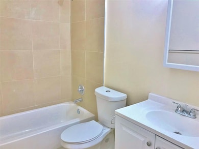 2710 NW 26th St unit 2, Fort Lauderdale, FL 33311 - photo 4