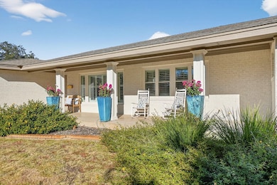 1212 Country Club Dr, Midland, TX 79701 - photo 5