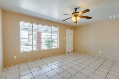 Living room-3