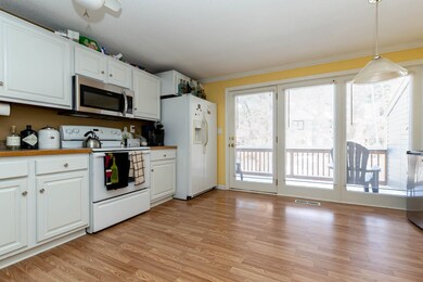 100 Bartemus Trail unit U94, Nashua, NH 03063 - photo 2