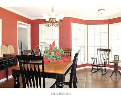 Dining Room. Great formal dining room off of the e