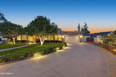 2217 N Hunt Cir, Mesa, AZ 85203 - photo 4