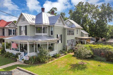 213 Center St, Edinburg, VA 22824 - photo 5