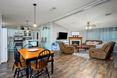 23806 Saxon Way, Hockley, TX 77447 - photo 4