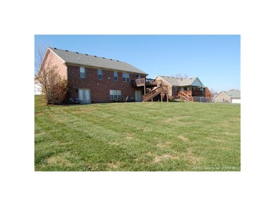 1504 Northfield Dr, Georgetown, IN 47122 - photo 4