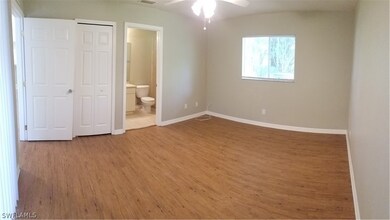 MASTER BEDROOM WITH PRIVATE MASTERBATH