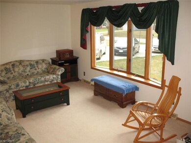 Large Living room with Bay window.
