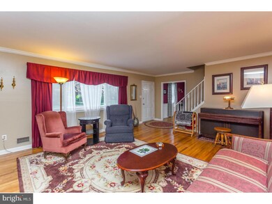 136 Lee Cir, Bryn Mawr, PA 19010 - photo 3