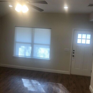 921 W Day St, Denison, TX 75020 - photo 2