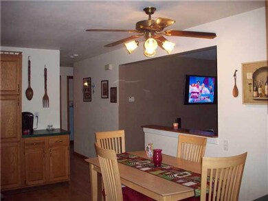 Kitchen Clean as a whistle