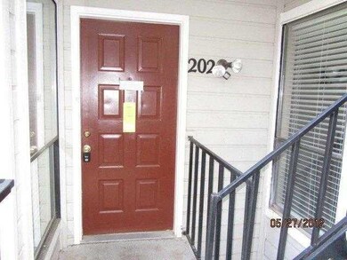 11530 N May Ave unit 202D, Oklahoma City, OK 73120 - photo 3