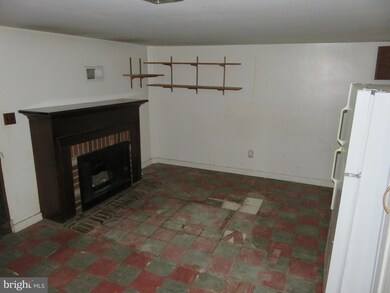 8626 Rock Oak Rd, Parkville, MD 21234 - photo 4