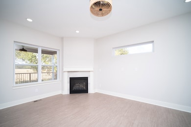 631 Anjali Ct unit R, Sycamore, IL 60178 - photo 7