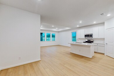 1210 Sugar Dr, Tomball, TX 77375 - photo 3