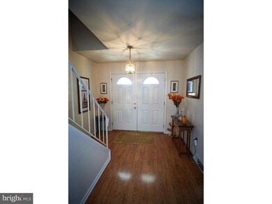 93 Watergate Dr, Feasterville Trevose, PA 19053 - photo 5