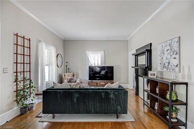 10 foot ceilings