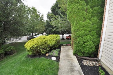 6875 Lincoln Dr, Macungie, PA 18062 - photo 5