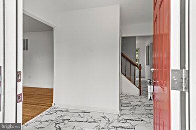 8438 Kings Meade Way, Columbia, MD 21046 - photo 6