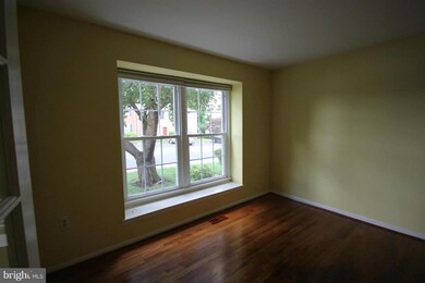 2959 Cashel Ln, Vienna, VA 22181 - photo 4